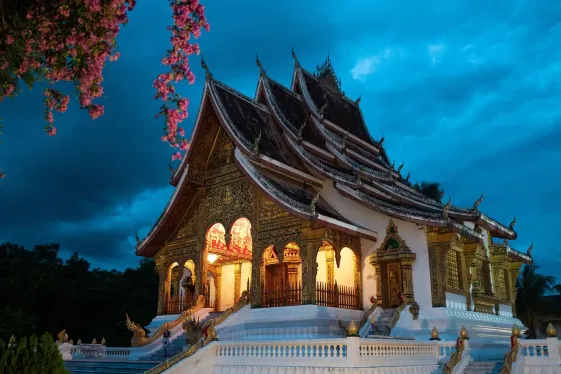 image_signaturevietnamlaosthetemplesofcambodia