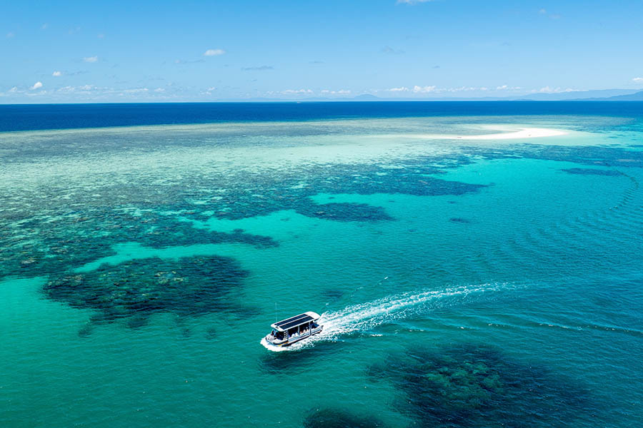 Explore the Great Barrier Reef | Travel Nation
