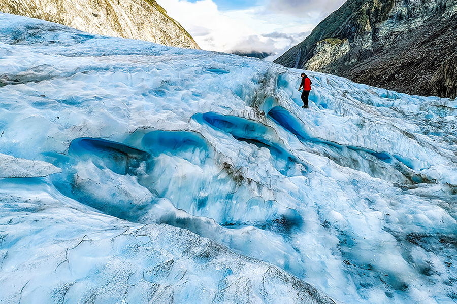 Wander across the breathtaking Fox Glacier, New Zealand | Travel Nation