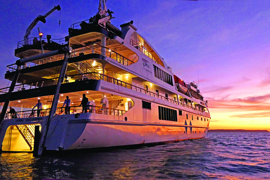 Enjoy the beautiful sunsets on your Kimberley cruise | Travel Nation