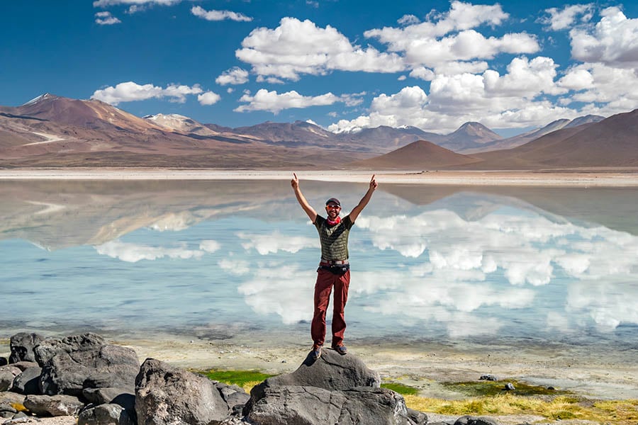 900x600-bolivia-altiplano-tourist