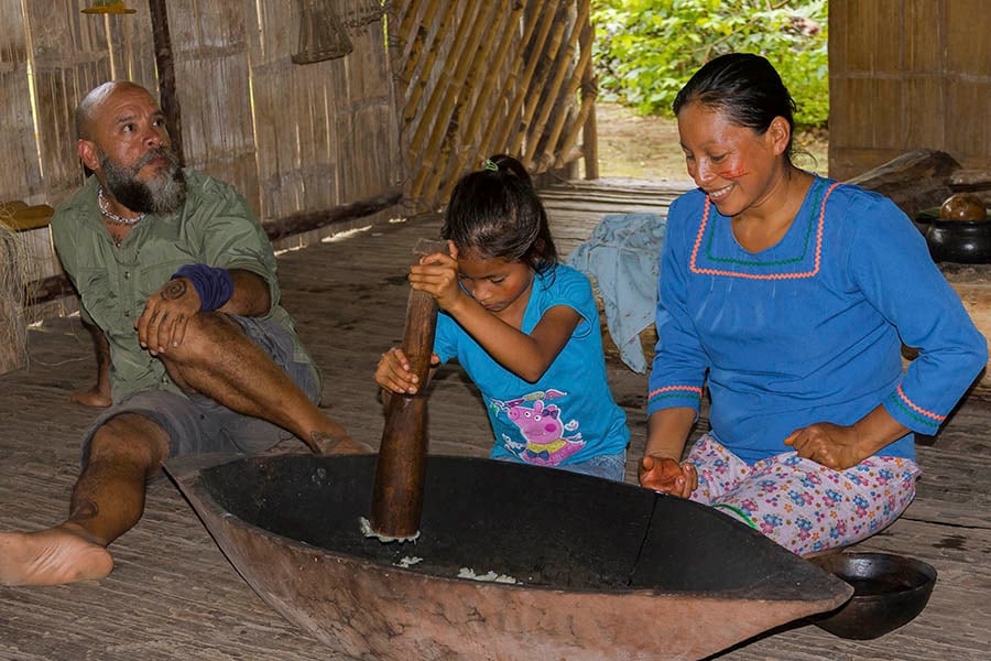 Learn to cook with the locals in the Amazon | Credit: Sacha Lodge