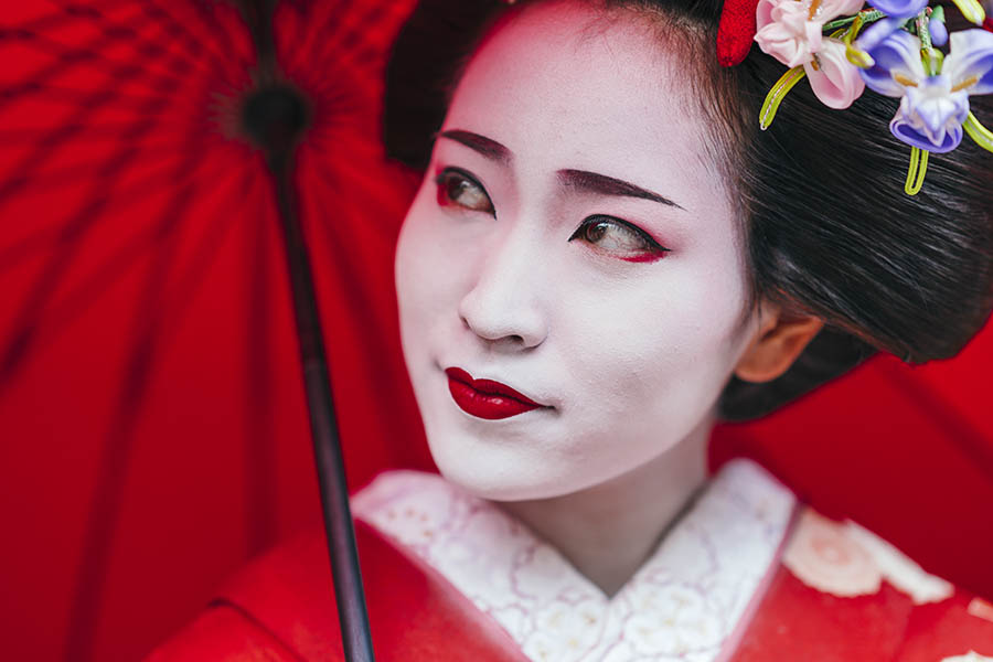 900x600-japan-geisha-portrait