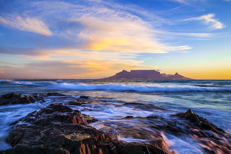900x600-south-africa-cape-town-table-mountain-sea-sunset