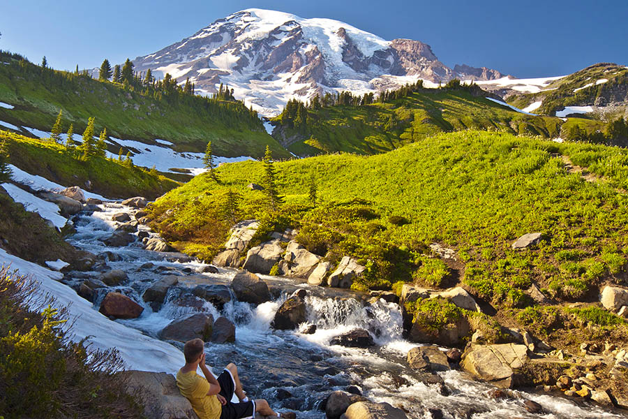 Hike through the beautiful valleys of Mount Rainier | Travel Nation