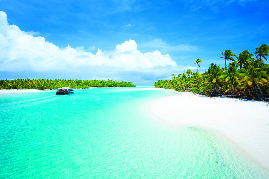 cook-islands_lagoon-passage-to-one-foot-island_900x600