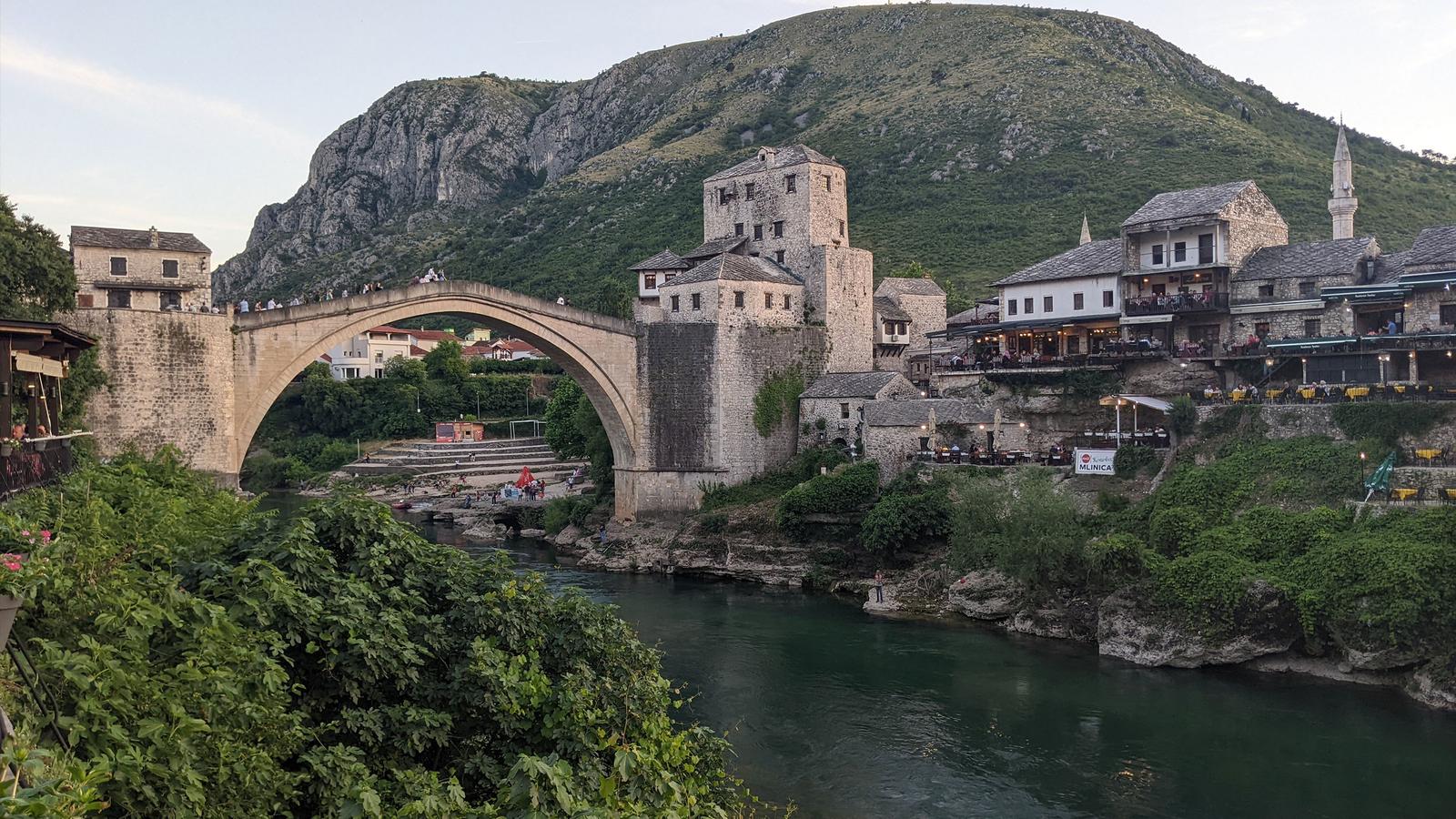 image_bosniaandherzegovinawildhorsescitysights