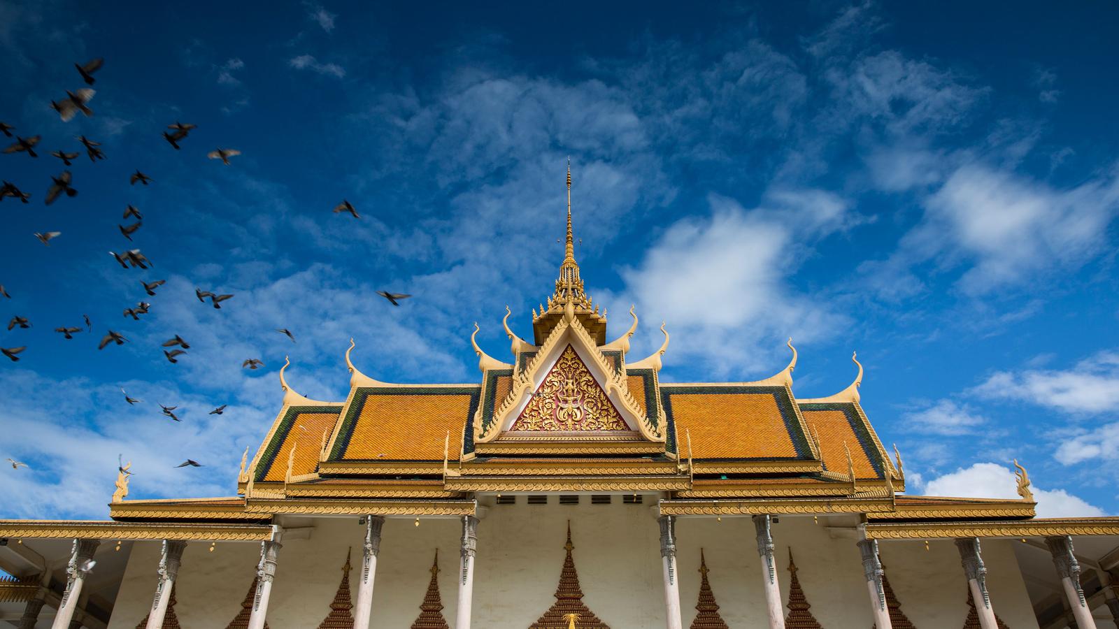 image_cambodiatovietnamtempleskohrongbeachesbigcitybuzz