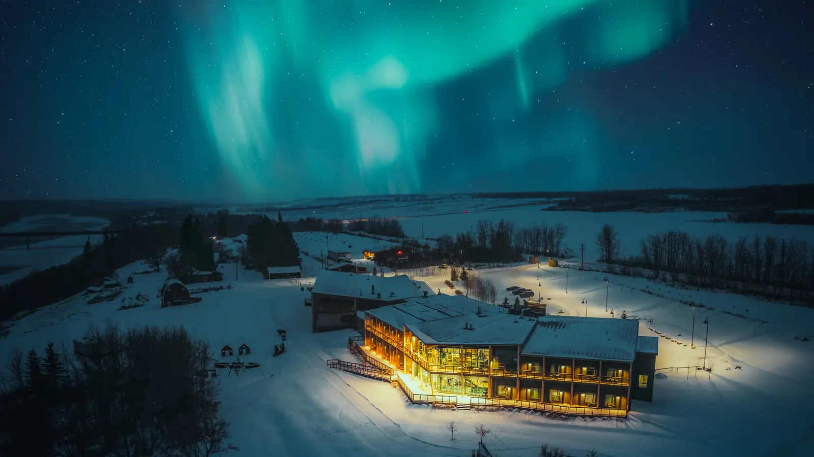 image_canadianrockiesnorthernlightswinterexplorer