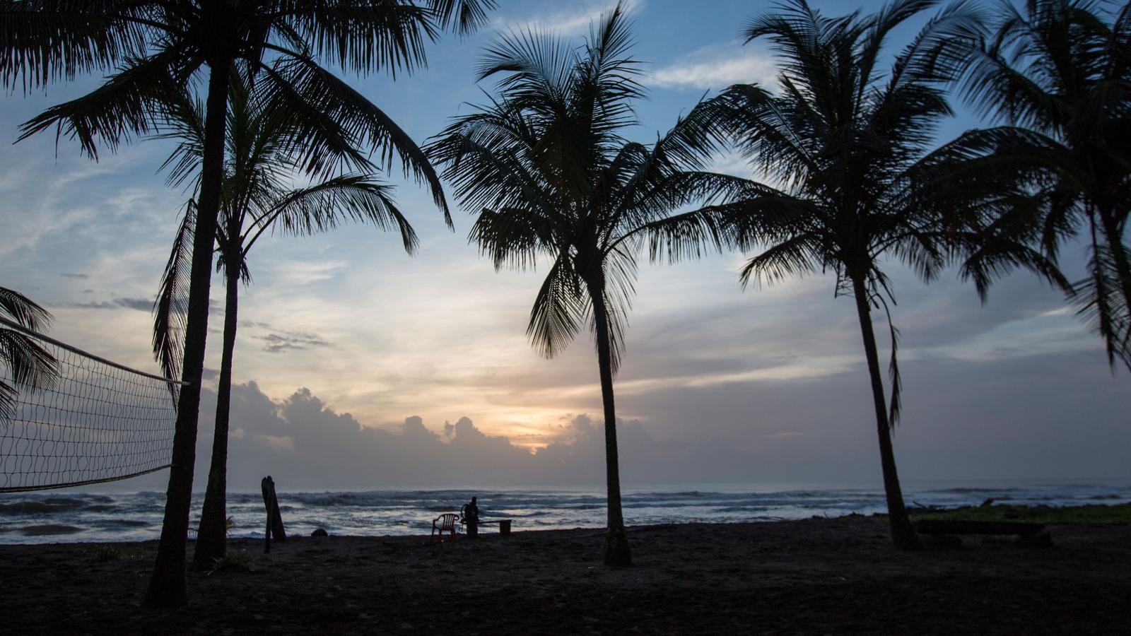 image_costaricaoceanwavessunsets
