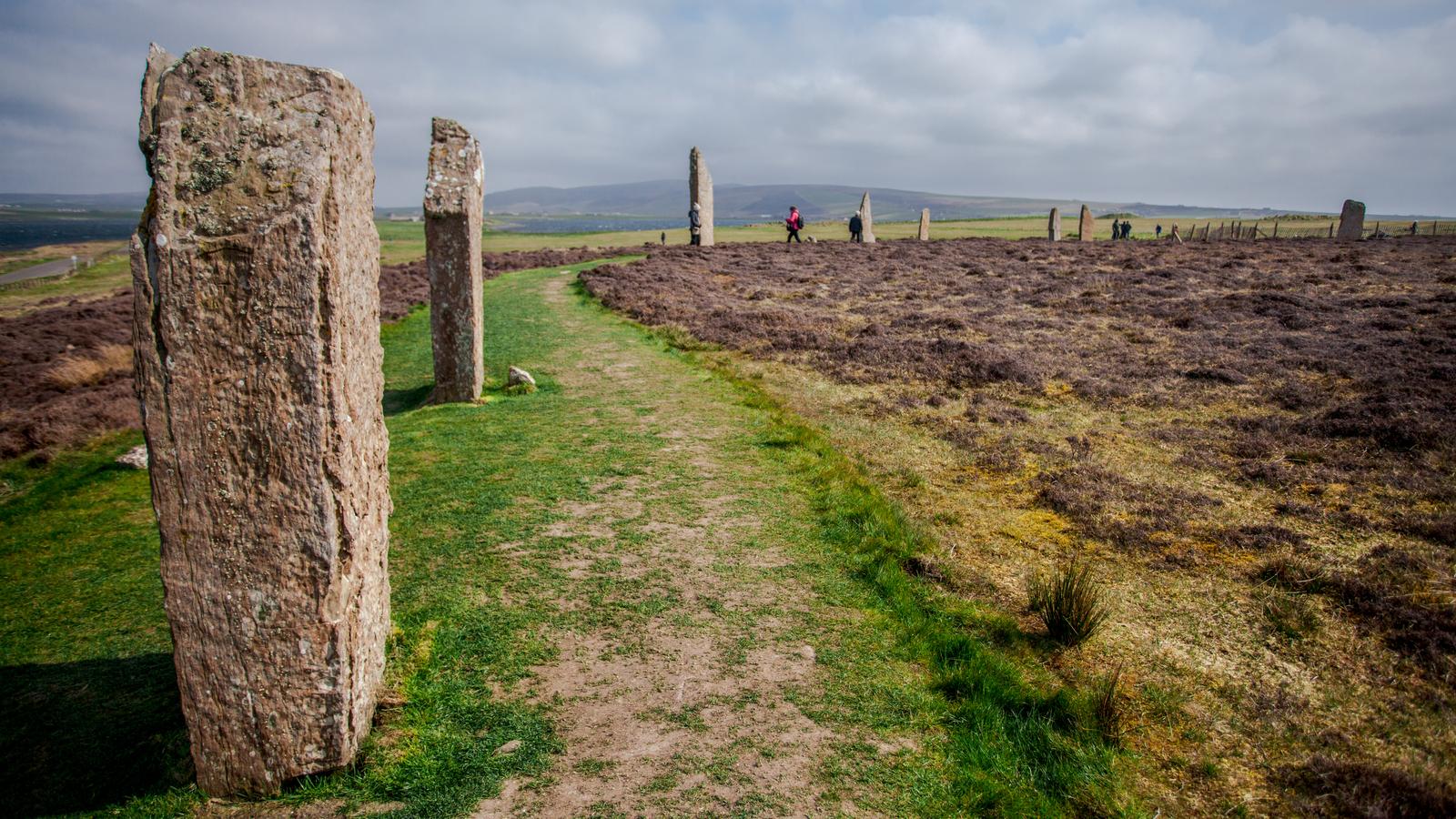 image_expeditionthroughthescottishisleswherelandmeetslegend