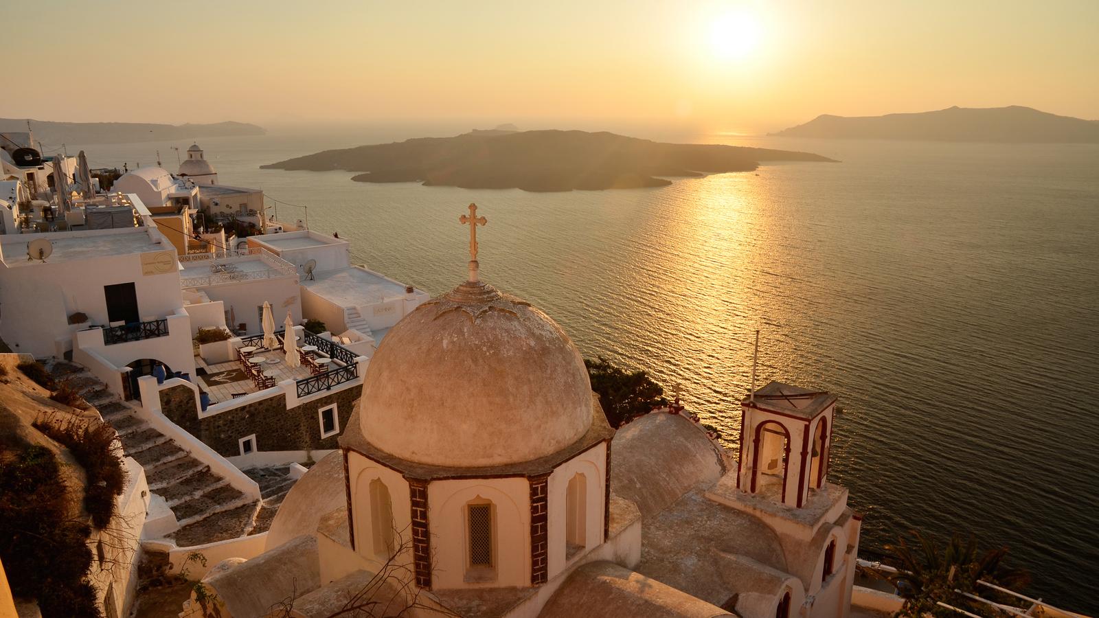 image_greeceathensandwalkinginthegreekislands