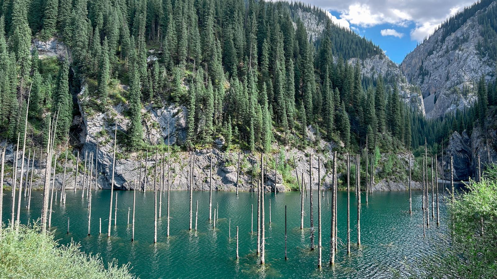 image_kyrgyzstankazakhstancolourfulcanyonsnomadicliving