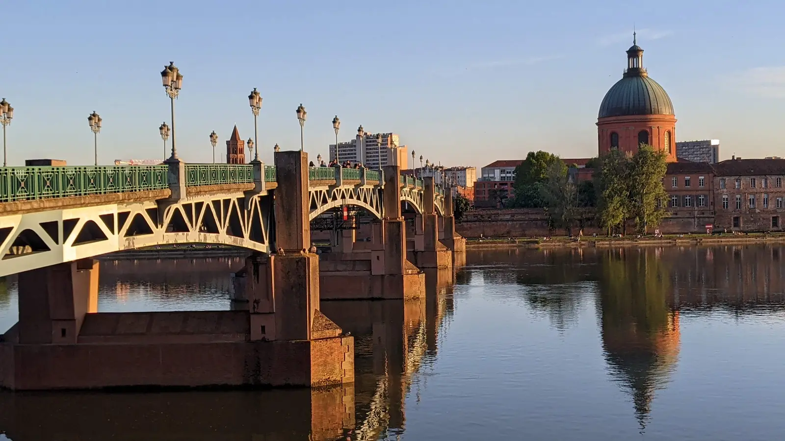 image_locallivingfrancetoulouse_7-days