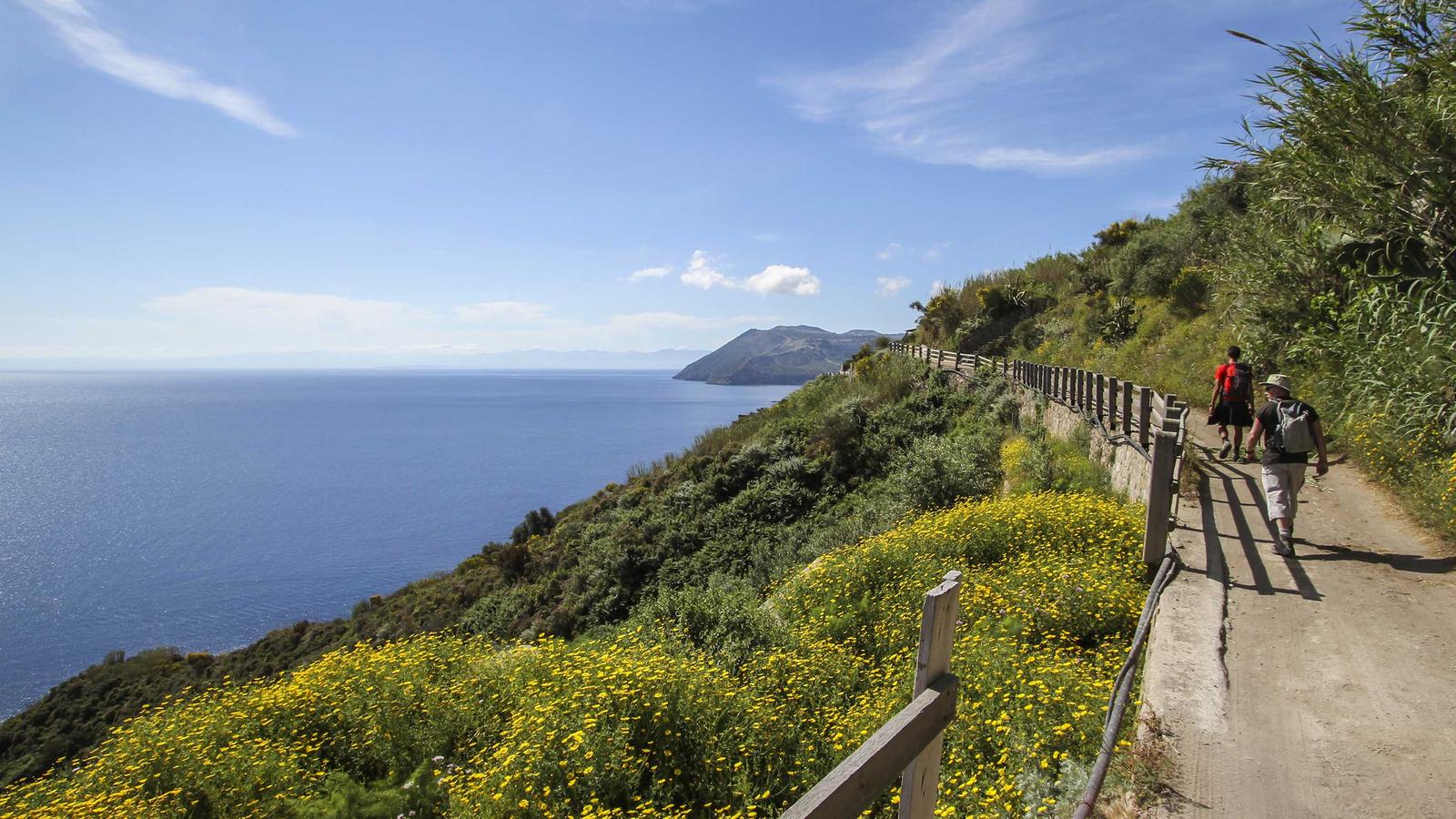 image_northernsicilyislandsvolcanoes