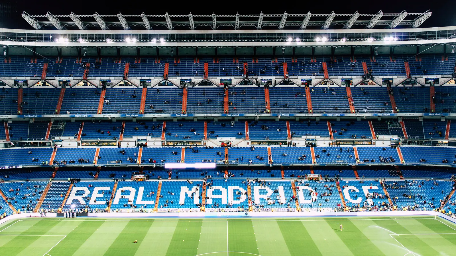 image_realmadridpitchtoplaza
