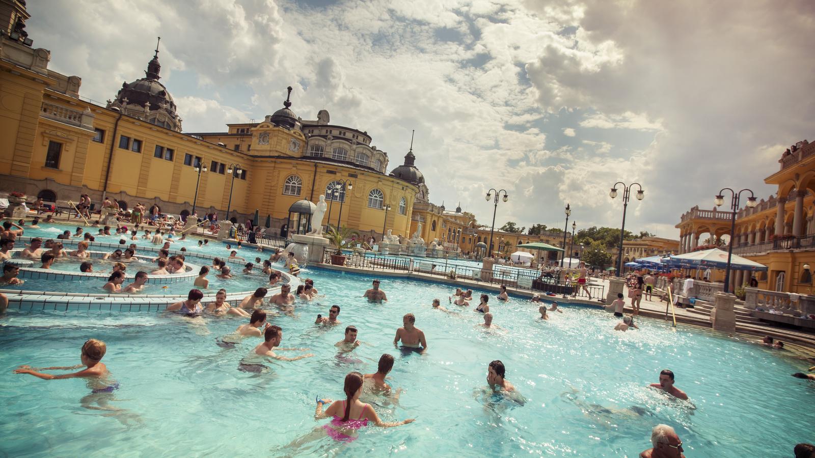 image_rometoberlinpiazzaspraguethepast