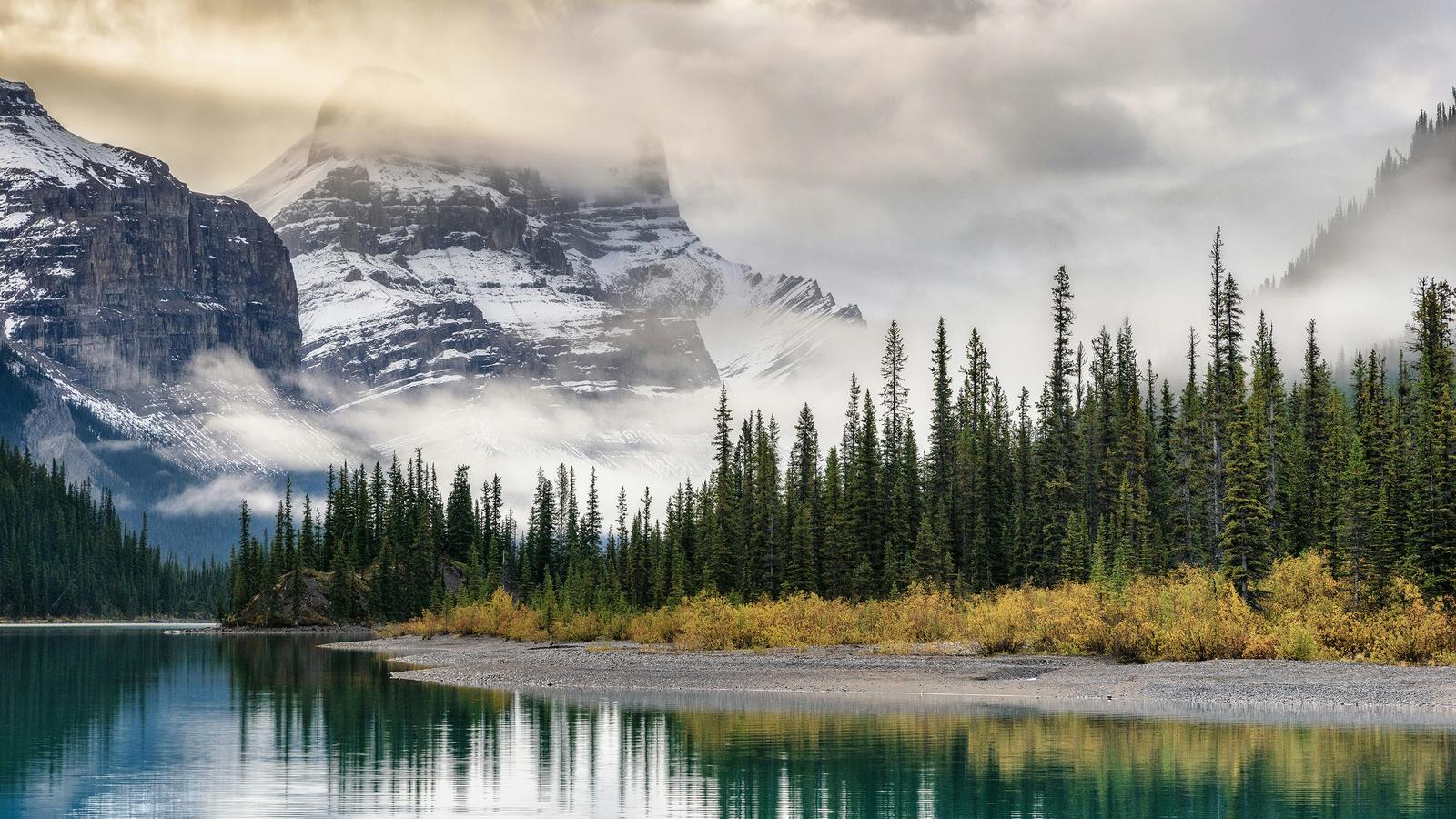 image_signaturecanadasrockymountainsbanffindigenoustraditions