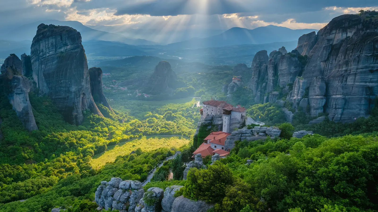 thumbnail image_signaturegreecesancienthistoryofathensmeteorathepeloponnese