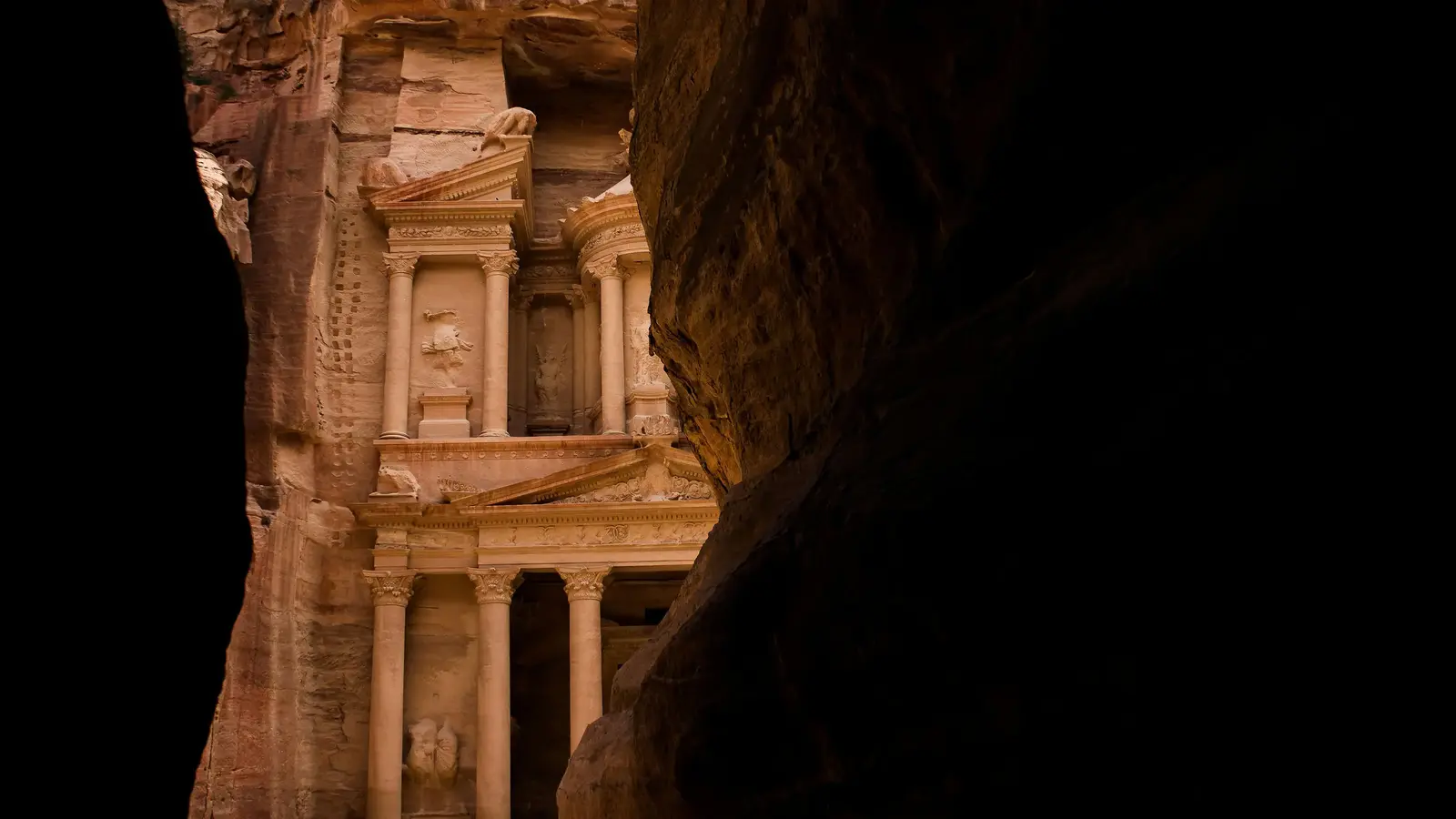 image_signaturejordanspetrawadirumthedeadsea_8-days