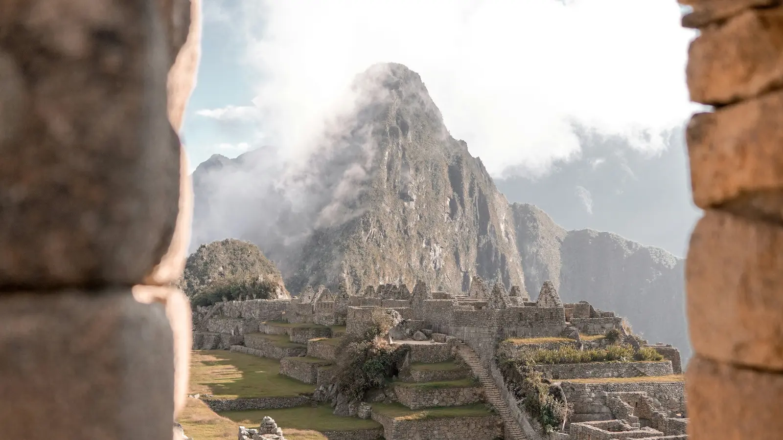 image_signatureperuslimamachupicchuthesacredvalley