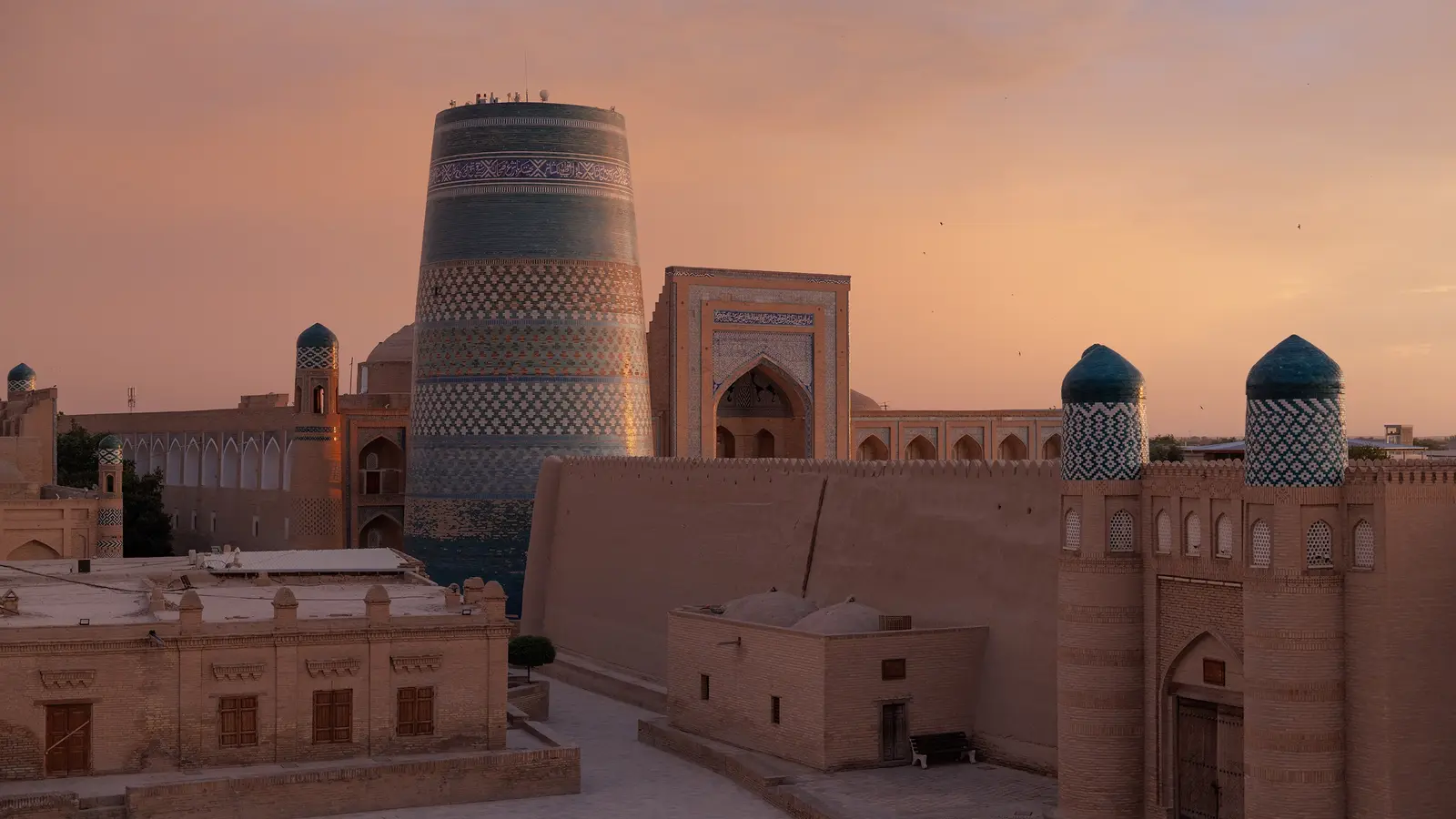 image_signaturethefivestanstheheartofthesilkroad_19-days