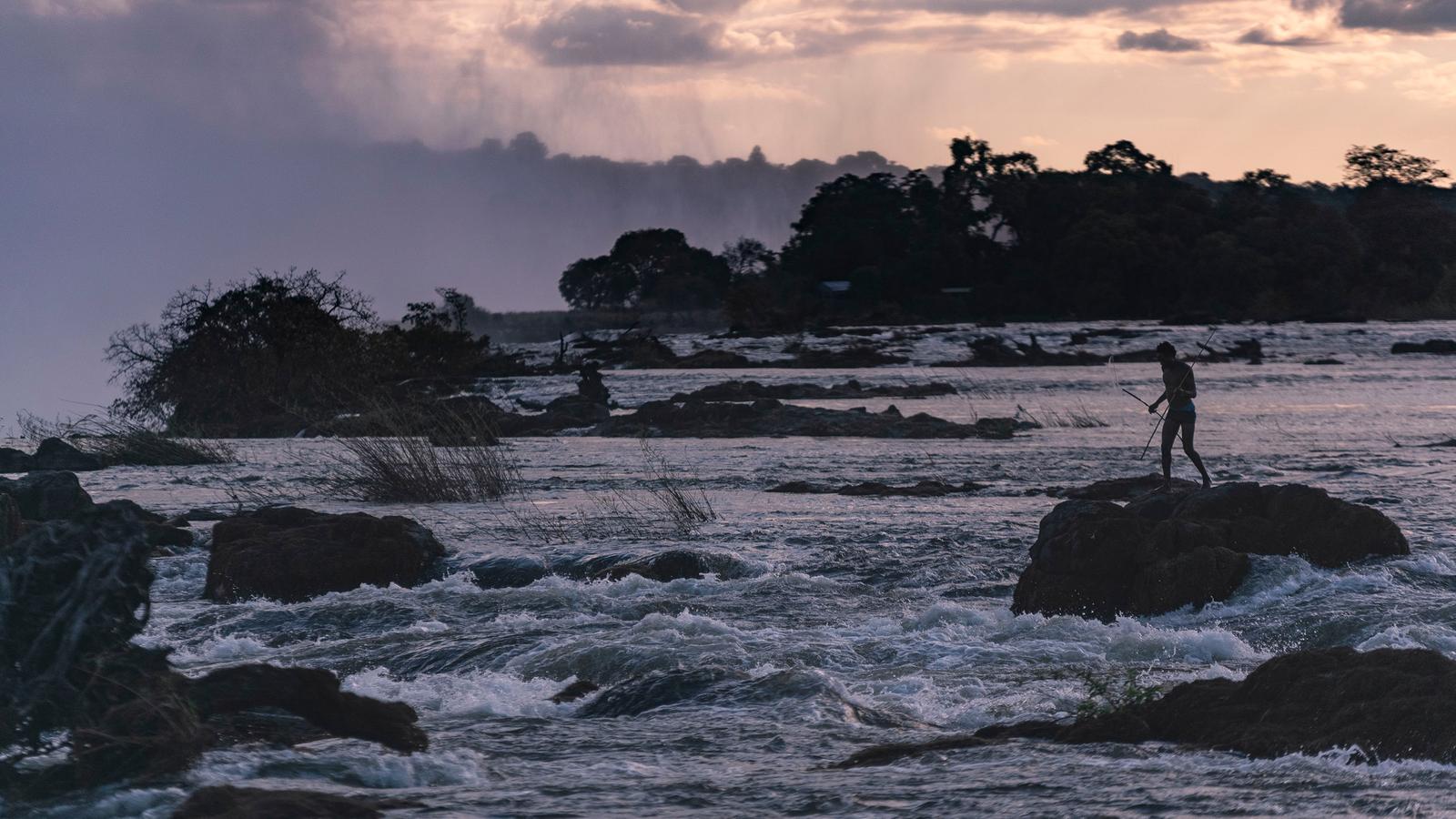 image_southernafricanorthbounddunesdeltasfalls_21-days