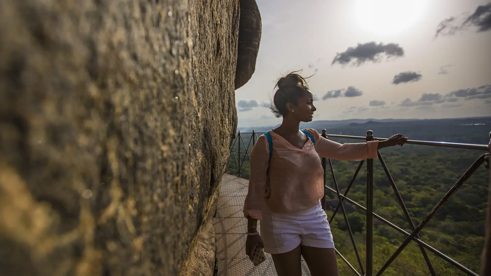 image_srilankaleopardsafaristeahighlandsancienttemples