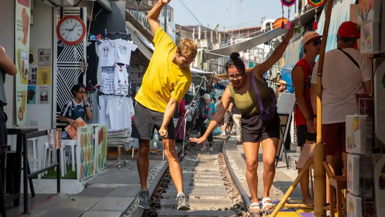 image_totalsoutheastasiatastystreeteatschillislandvibes