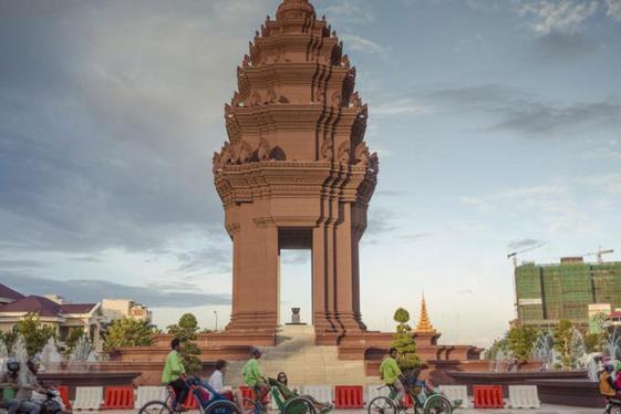 image_cambodiaadventurephnompenhsiemreaphangouts