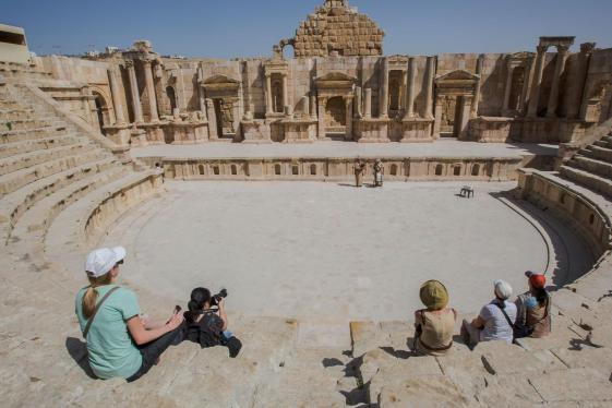 image_jordanandegyptancientruinsdesertdunesiconicwonders