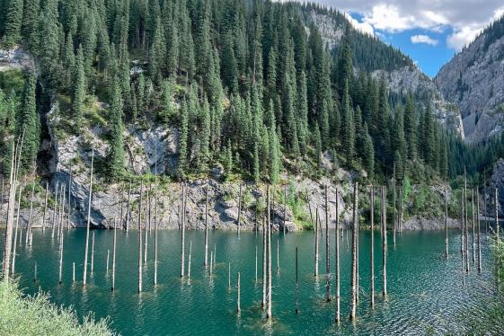 image_kyrgyzstankazakhstancolourfulcanyonsnomadicliving