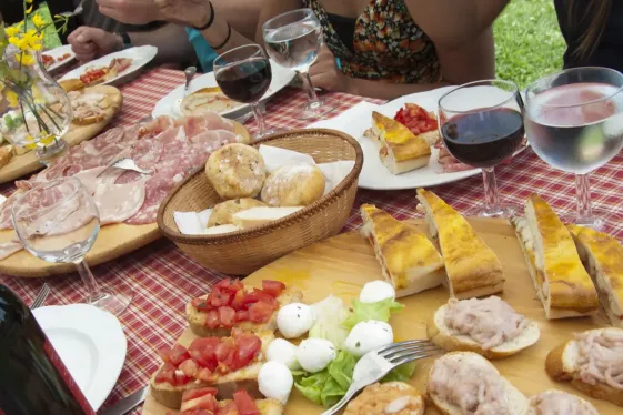 image_locallivingitalytuscanysangimignano