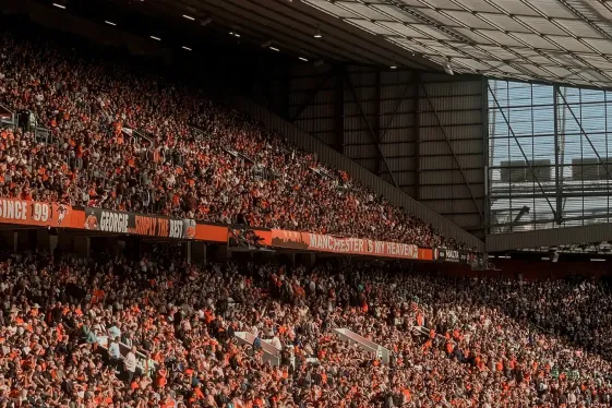 image_manchesterunitedfromthestandstothestreets