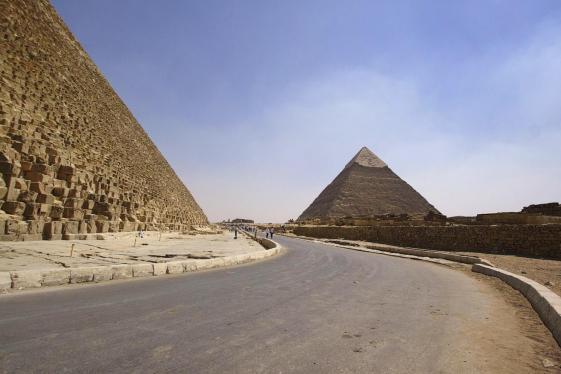 image_middleeastdreamescapeiconicpetrathegreatpyramids