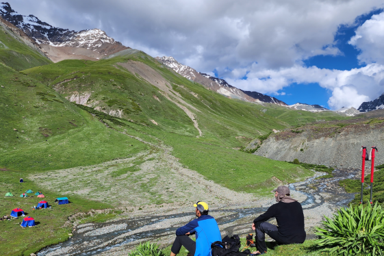 image_pakistanhikethekarakorammountains