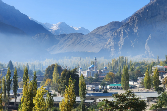 image_pakistanlahorehikingthekarakorammountains