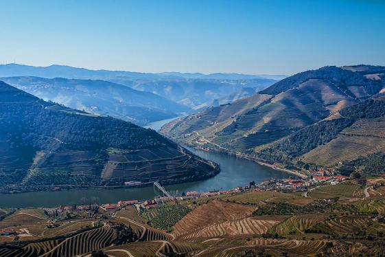 image_portugalcoastalwalksvineyardsvillagesofthedourovalley