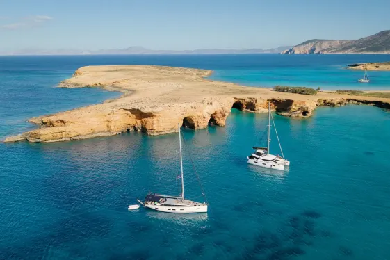 image_sailinggreece-santorinitomykonos_8-days