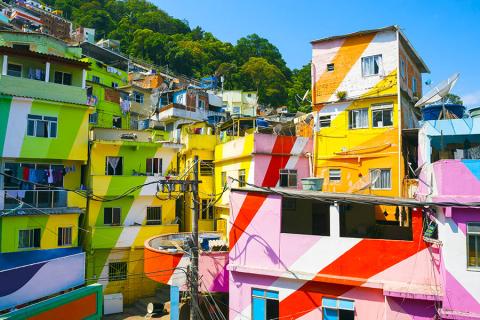 Rainbow-coloured Favela Santa Marta in Rio | Travel Nation