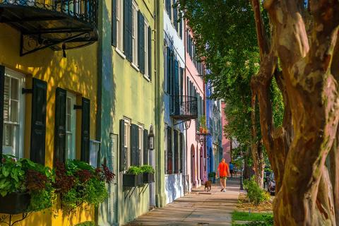 Wander along Rainbow Row in Charleston, South Carolina | Travel Nation