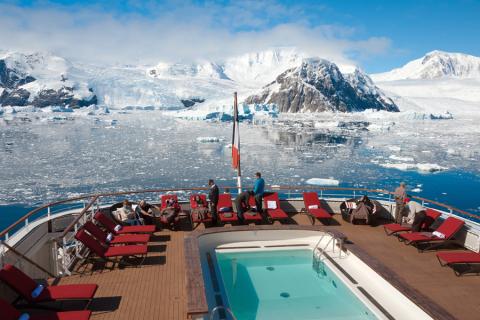 Small ship cruise, Antarctica