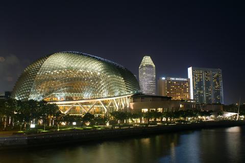 See free concerts at the Esplanade, Singapore