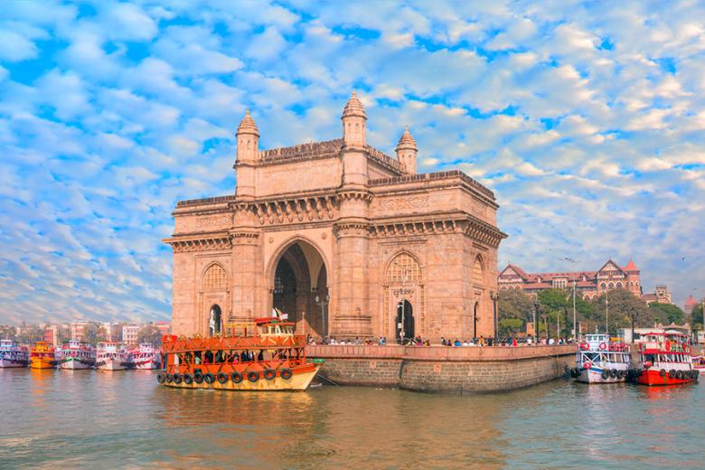 Visit the gateway of India in Mumbai | Travel Nation