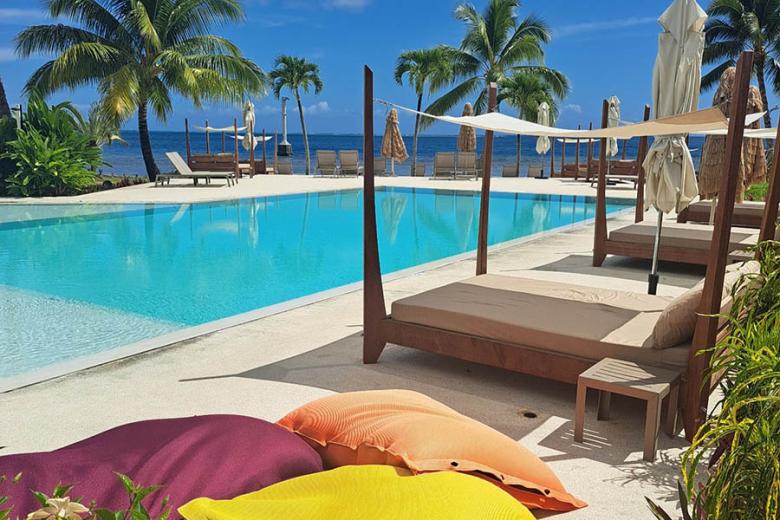 Stay at Cook's Bay Hotel & Suites | Travel Nation