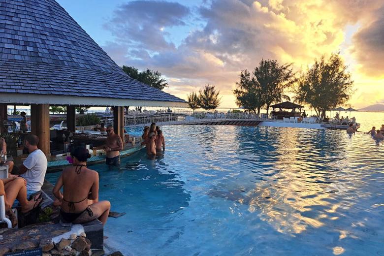 Stay at Te Moana Tahiti Resort | Travel Nation
