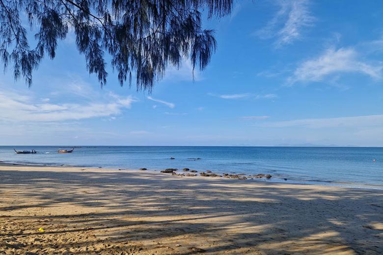 Relax on beautiful Ko Jum Island | Travel Nation