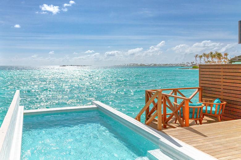 Stay in a Lagoon Pool Suite at Joy Island | Photo credit: Cocoon Collection