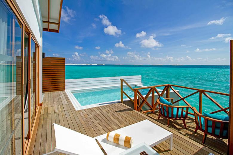 Stay in a Lagoon Pool Suite at Joy Island | Photo credit: Cocoon Collection