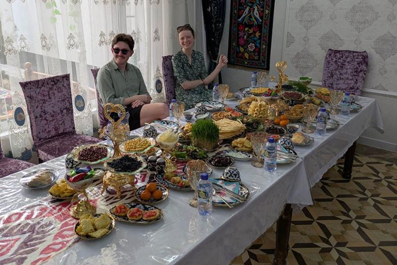Eat at a family home in Uzbekistan | Travel Nation